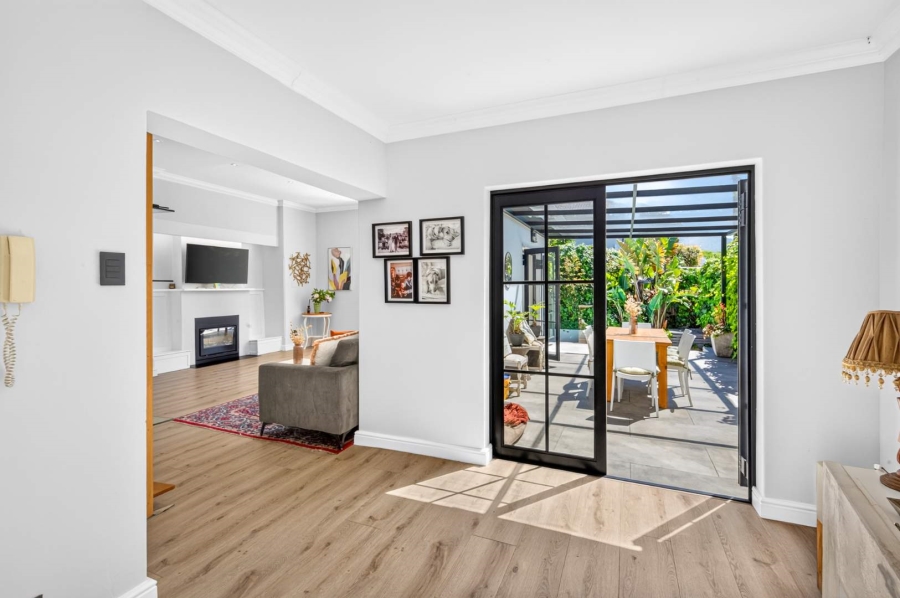 3 Bedroom Property for Sale in Rondebosch Western Cape